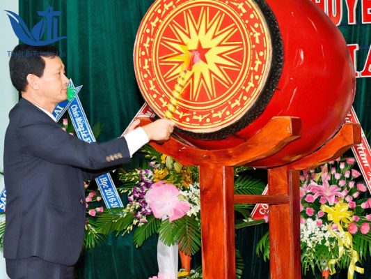 Trống nghi lễ học đường