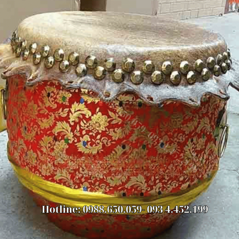 Trống múa lân sơn đỏ hoa văn truyền thống