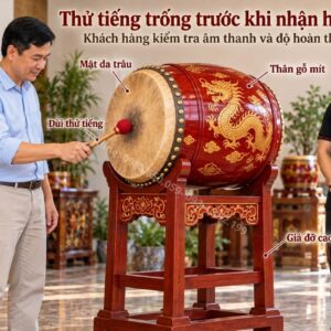 Cận cảnh thân gỗ mít và mặt da trâu của trống đình chùa